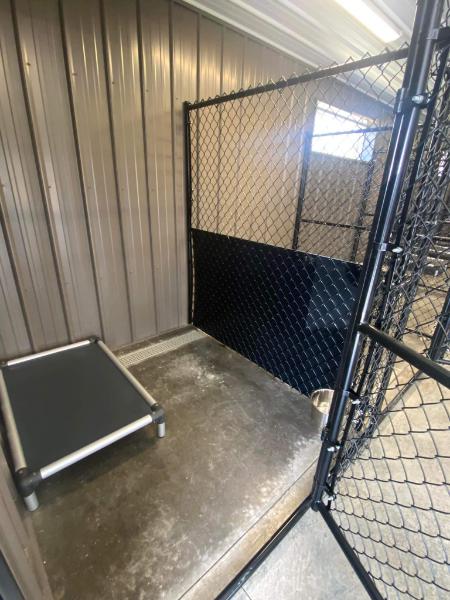 kennel with privacy screen